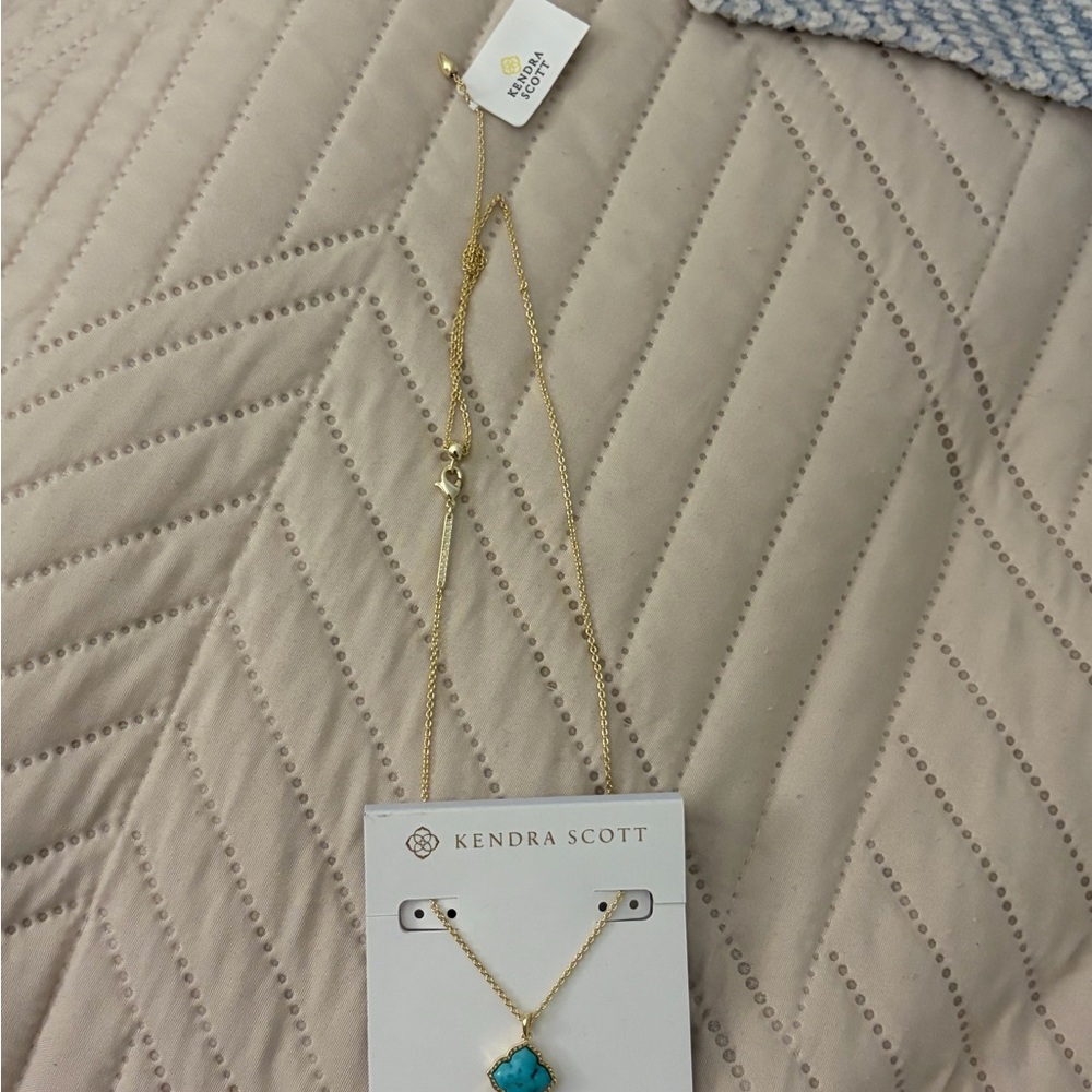 Kendra Scott Mallory Pendant Gold Necklace with Turquoise Pendant - Picture 4 of 5